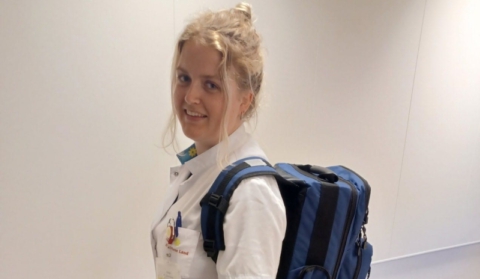 Nieuwsbericht: Op stap met een zorgtas: (wijk-)verpleegkundige ontlast huisarts en ambulance